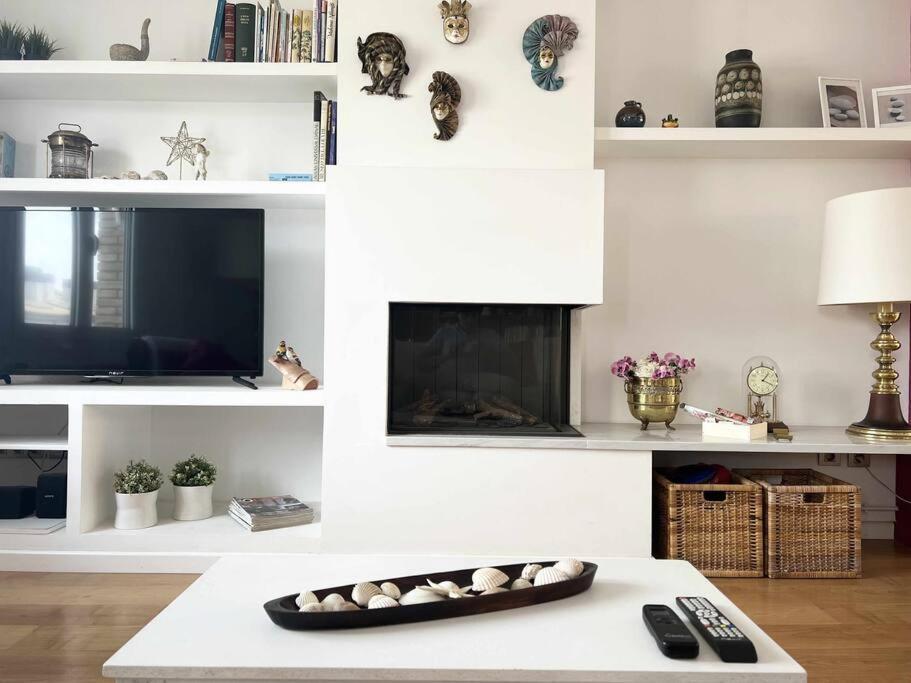 Moderno Y Amplio Apartamento En El Centro De Росес Екстер'єр фото