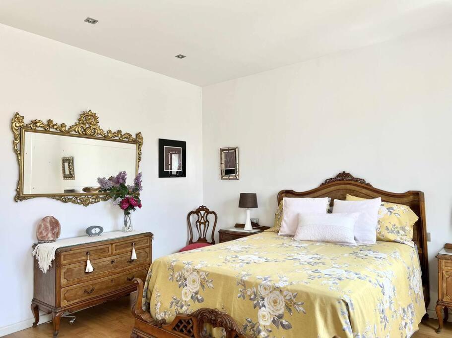 Moderno Y Amplio Apartamento En El Centro De Росес Екстер'єр фото