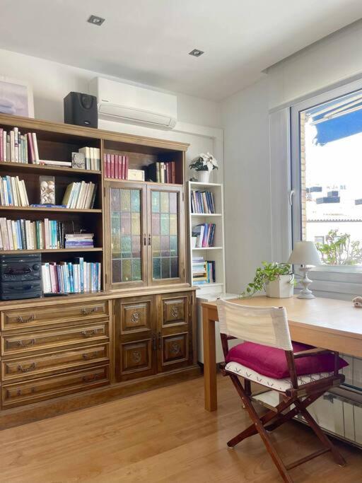 Moderno Y Amplio Apartamento En El Centro De Росес Екстер'єр фото